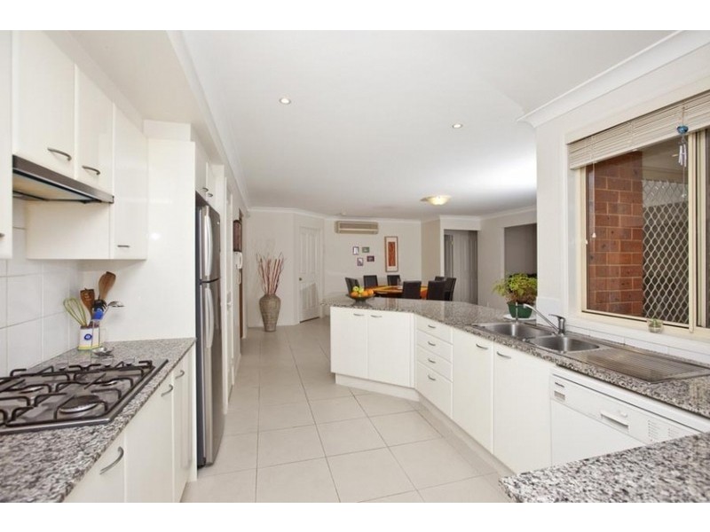 10 Meranti Ave, Fletcher NSW 2287