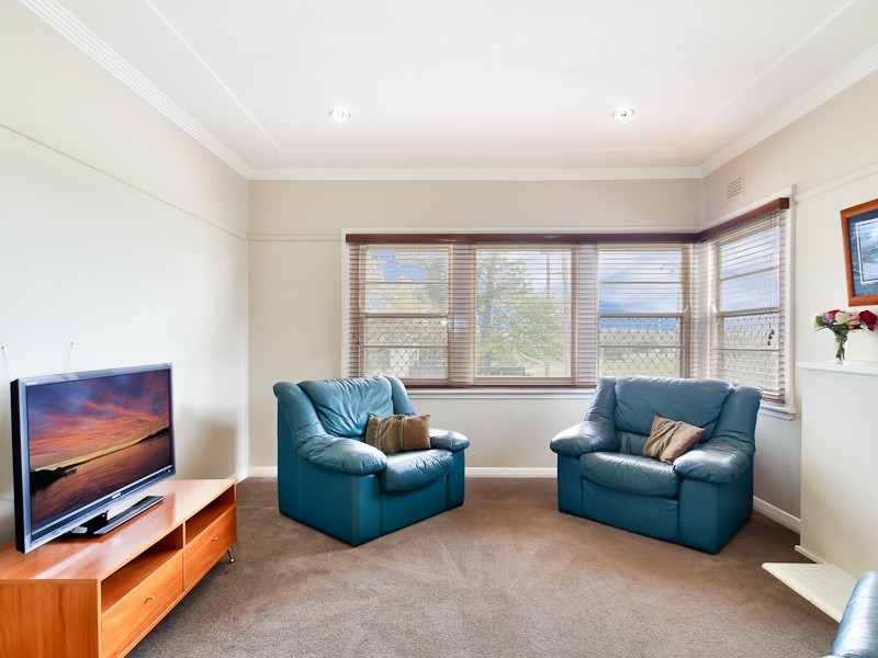 2 Miller Street, Mayfield NSW 2304