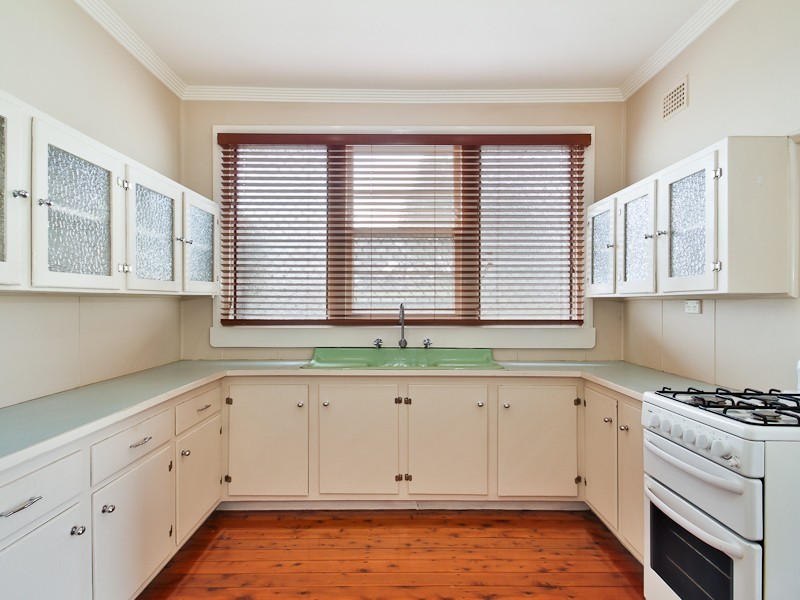 2 Miller Street, Mayfield NSW 2304