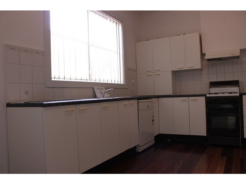 51  Young Street, Georgetown NSW 2298