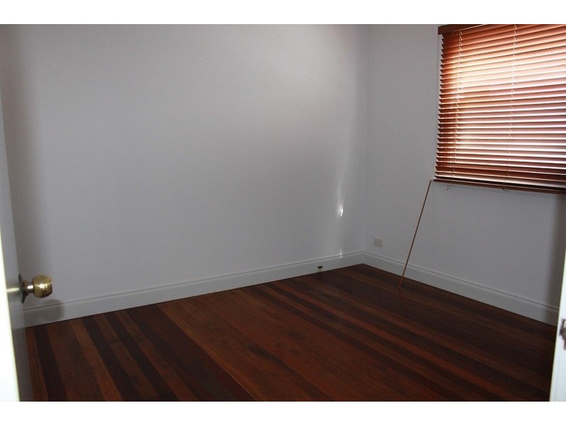 51  Young Street, Georgetown NSW 2298