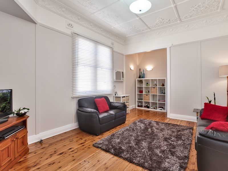 5 Lorna Street, Waratah NSW 2298