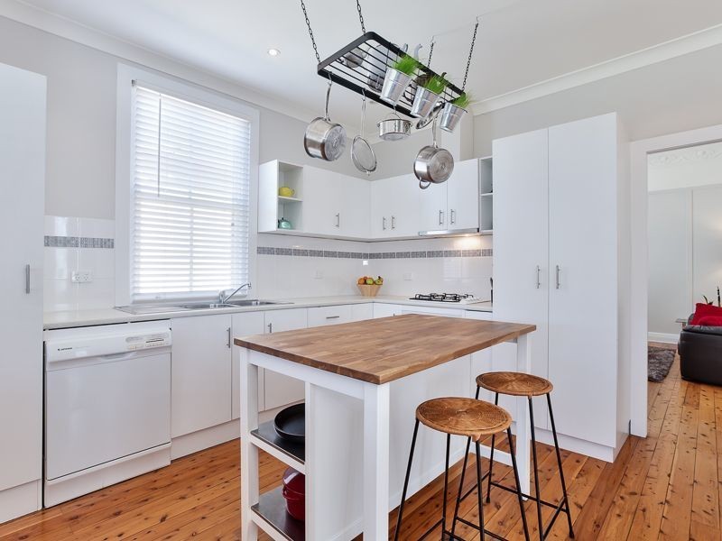 5 Lorna Street, Waratah NSW 2298