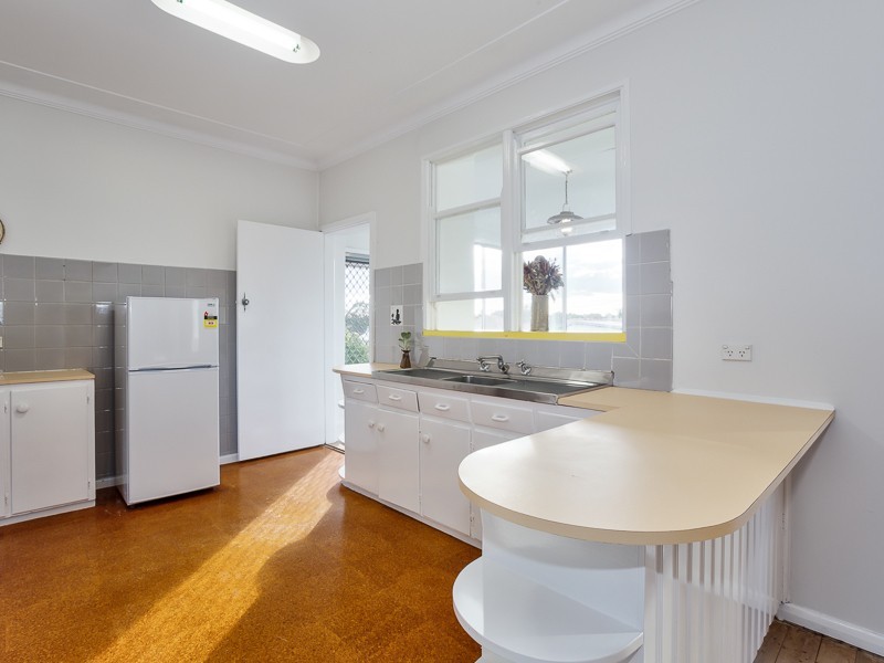 20 Derna Rd, Shortland NSW 2307