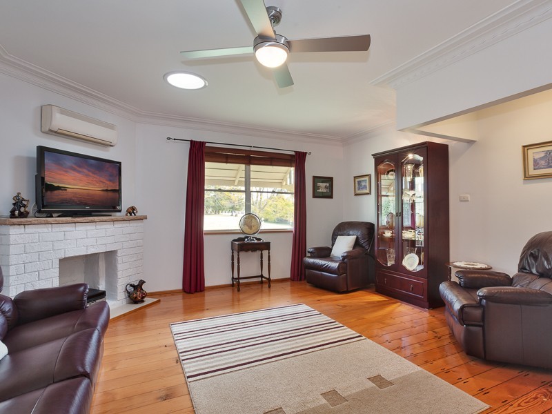 2 George Street, Fullerton Cove NSW 2318