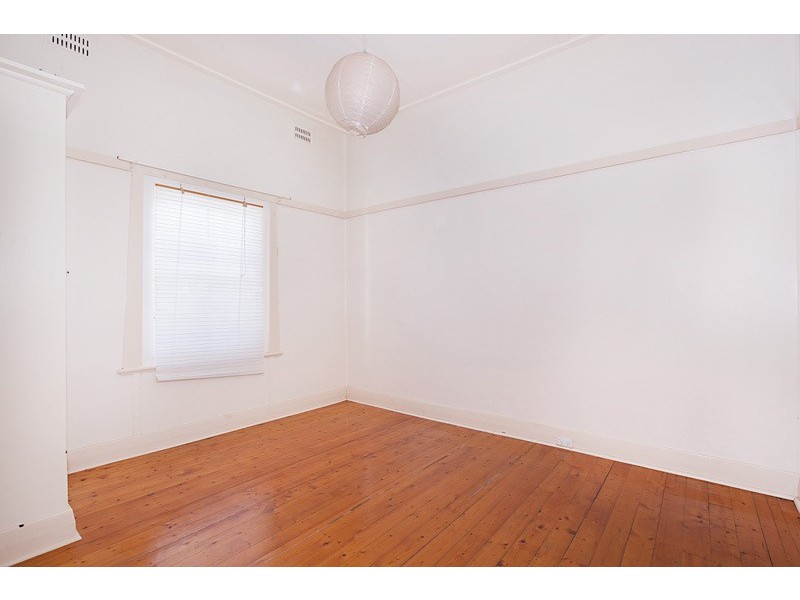 32 South Street, Adamstown NSW 2289