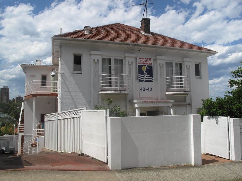 40-42 Coogee Bay Rd, Sydney NSW 2000