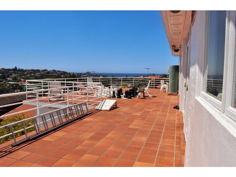 40-42 Coogee Bay Rd, Sydney NSW 2000