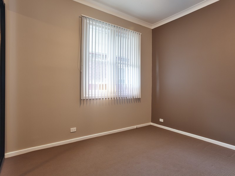 11 Buruda Street, Mayfield NSW 2304