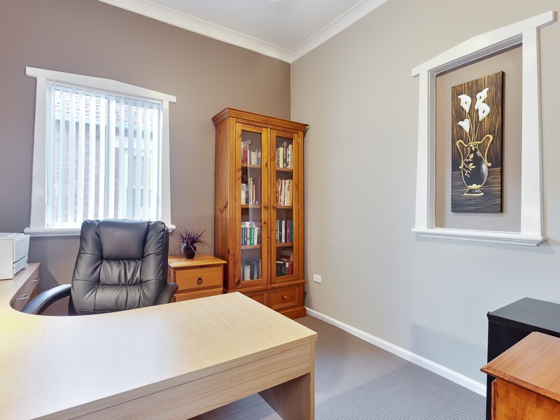 11 Buruda Street, Mayfield NSW 2304