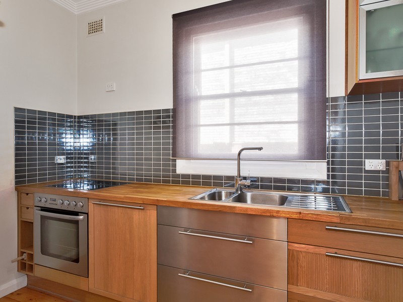 82 Lowry Street, Cardiff NSW 2285