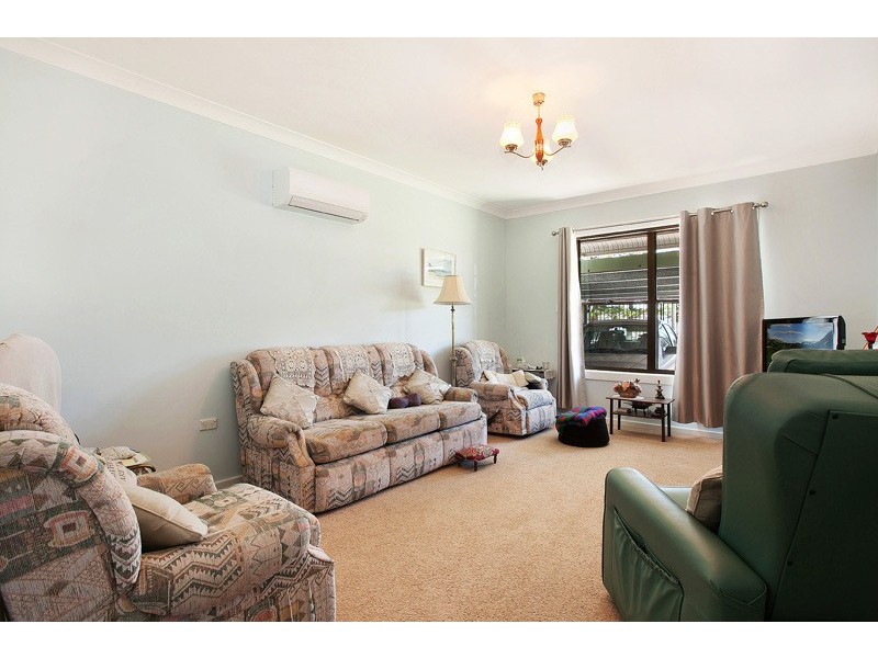 8  Punt Rd, Stockton NSW 2295