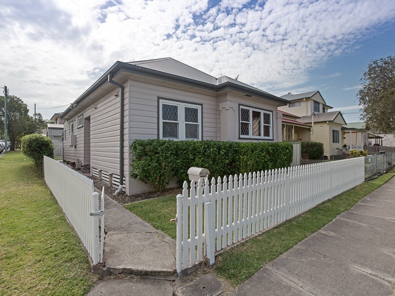 6 Ada Street, Waratah NSW 2298