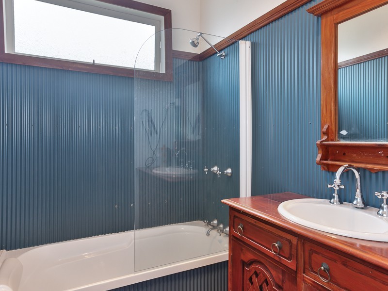 6 Ada Street, Waratah NSW 2298