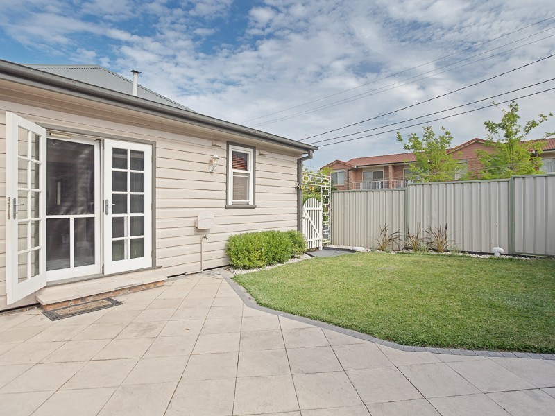 6 Ada Street, Waratah NSW 2298