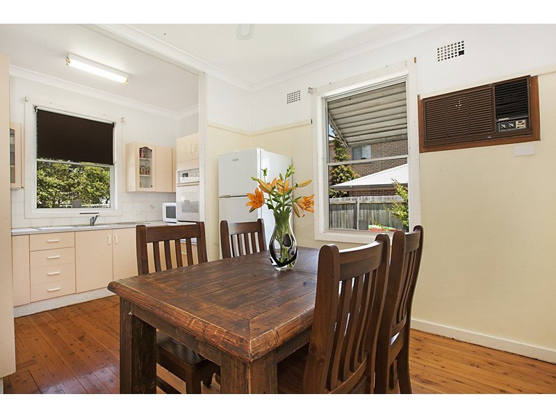 41 Marmong Street, Booragul NSW 2284