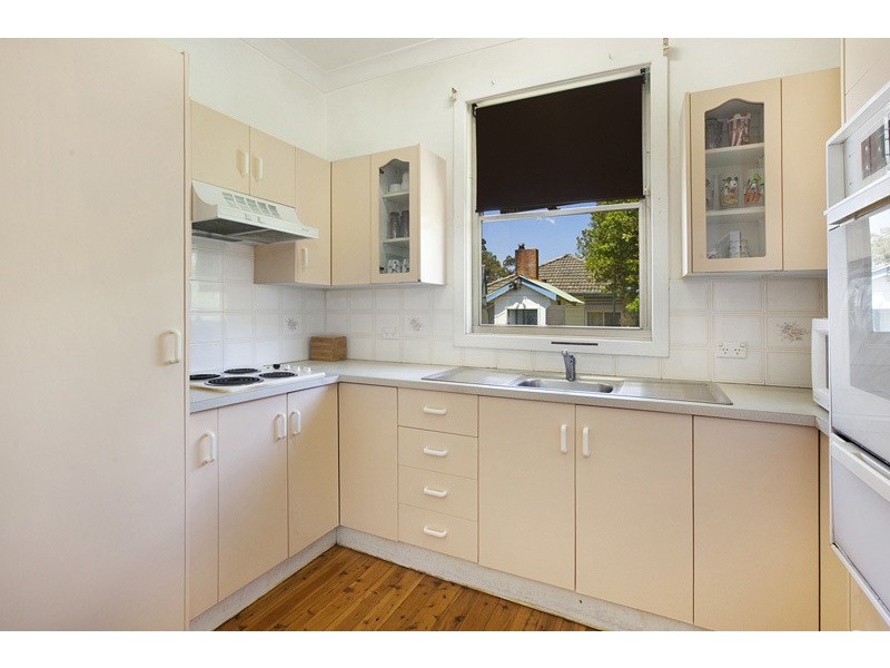 41 Marmong Street, Booragul NSW 2284