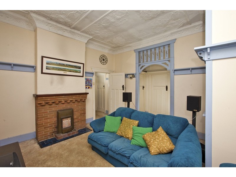 31 Crebert Street, Mayfield East NSW 2304