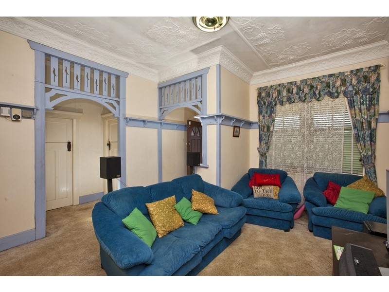 31 Crebert Street, Mayfield East NSW 2304