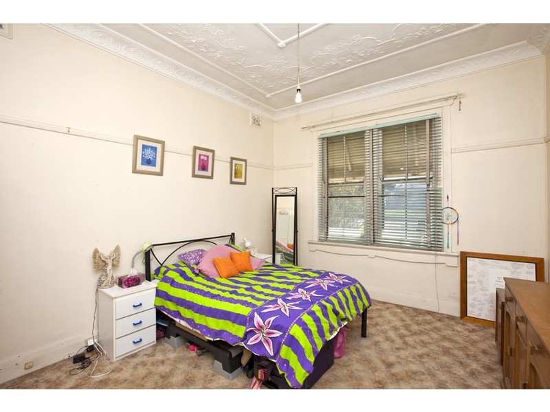 31 Crebert Street, Mayfield East NSW 2304