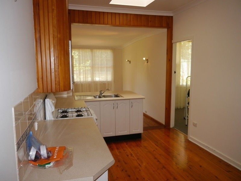 11 Sheridan Ave, Adamstown Heights NSW 2289