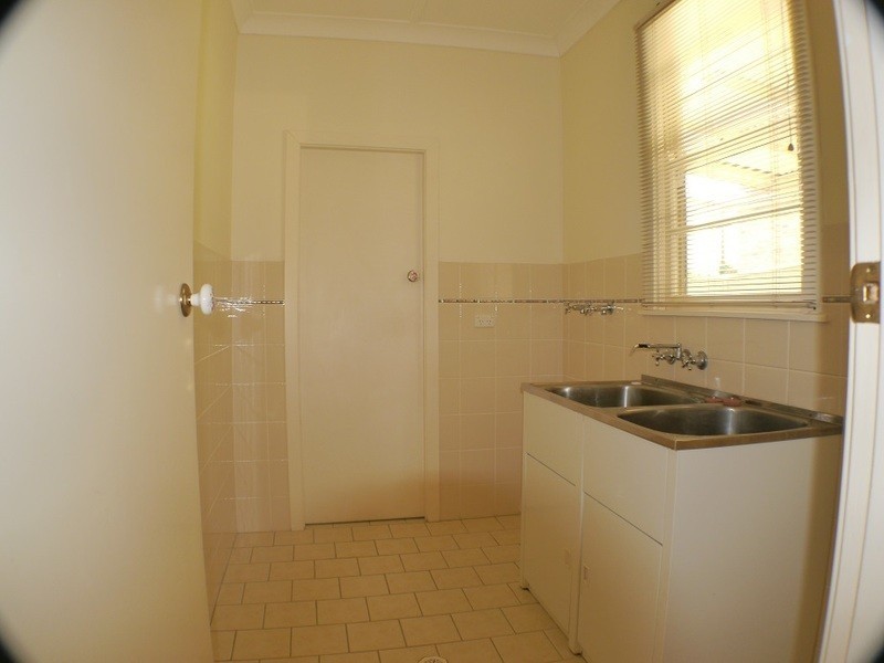 11 Sheridan Ave, Adamstown Heights NSW 2289