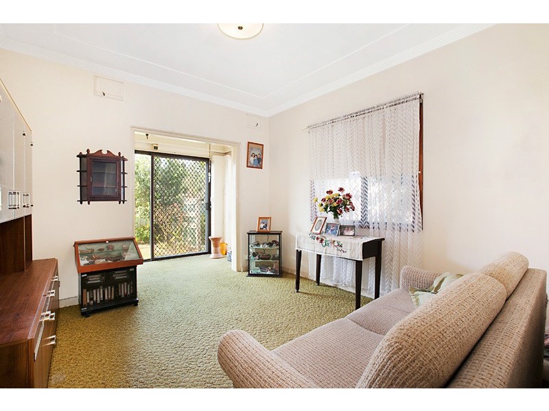 1 Lomond Street, Stockton NSW 2295