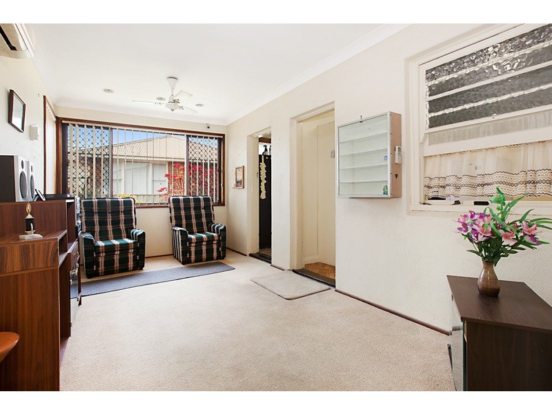 1 Lomond Street, Stockton NSW 2295