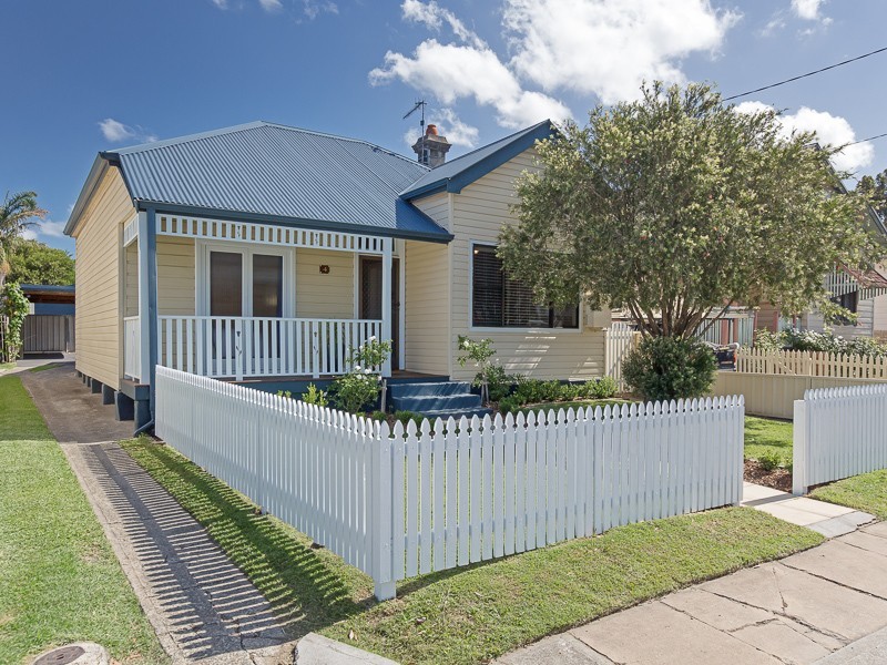 4 Dawson Street, Waratah NSW 2298