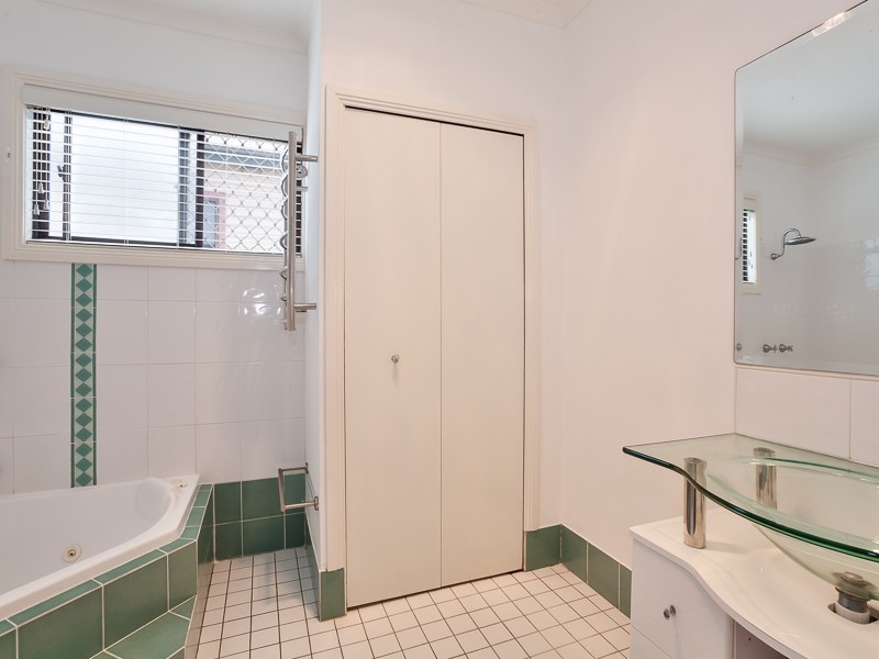 4 Dawson Street, Waratah NSW 2298