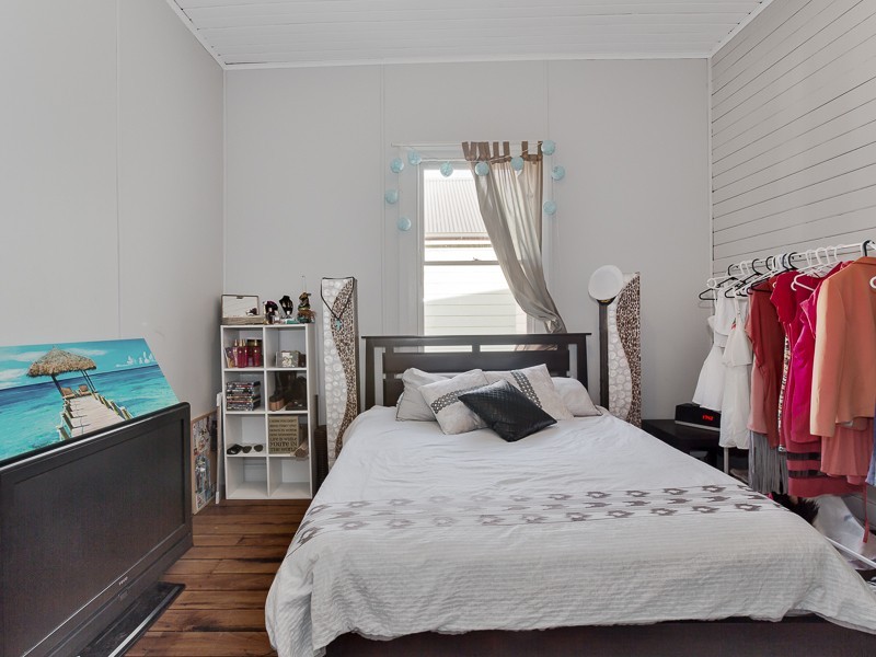 9 Teralba Road, Broadmeadow NSW 2292