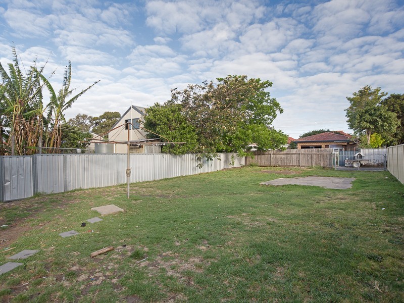 9 Teralba Road, Broadmeadow NSW 2292