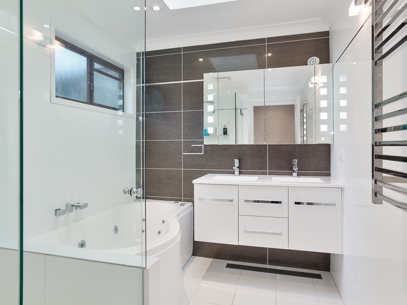 35 Apollo Drive, Charlestown NSW 2290