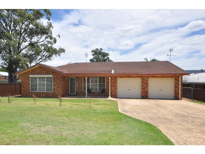 16 Brooks Street, Killingworth NSW 2278