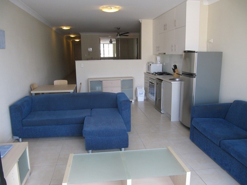 8/75 King Street, Newcastle NSW 2300