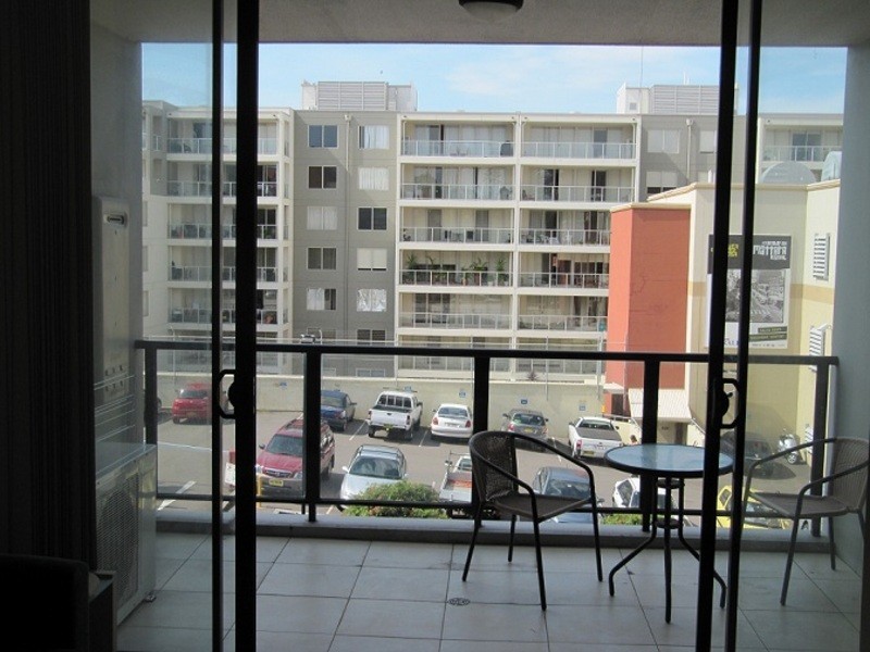 8/75 King Street, Newcastle NSW 2300