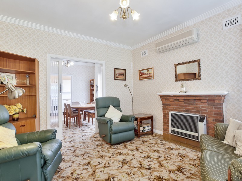 7 Schroder Ave, Waratah NSW 2298