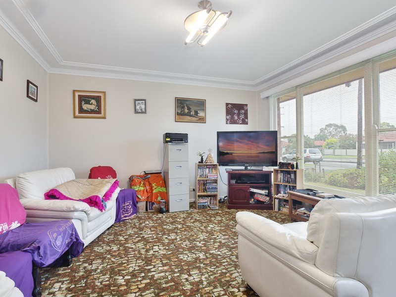 85 Myall Rd, Cardiff NSW 2285