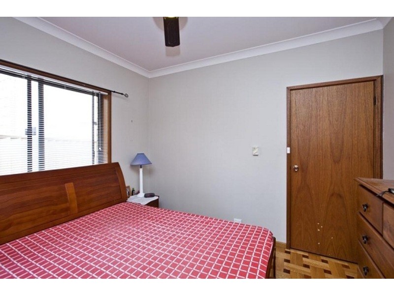 4 Durham Street, Mayfield NSW 2304