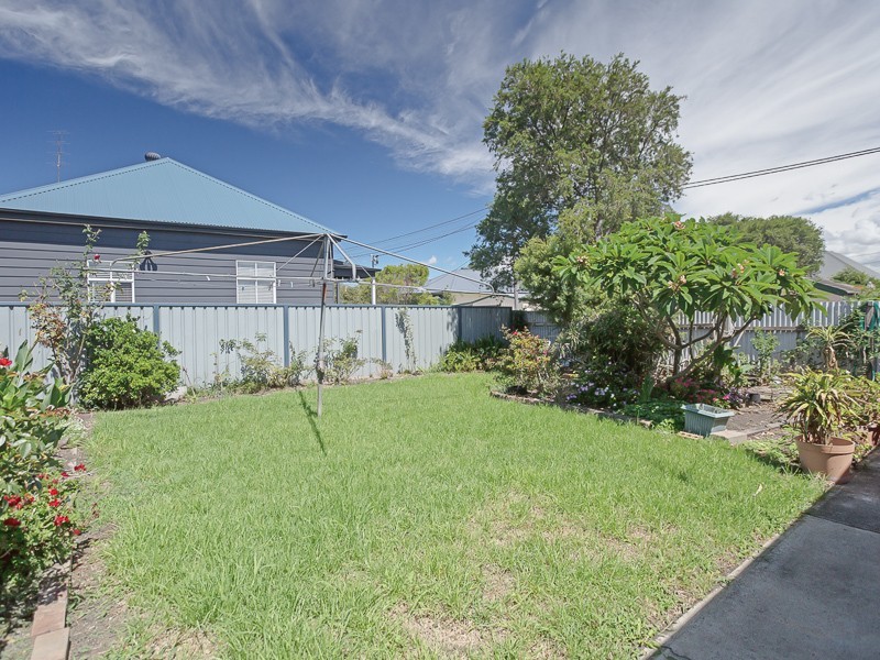 175 Teralba Rd, Adamstown NSW 2289
