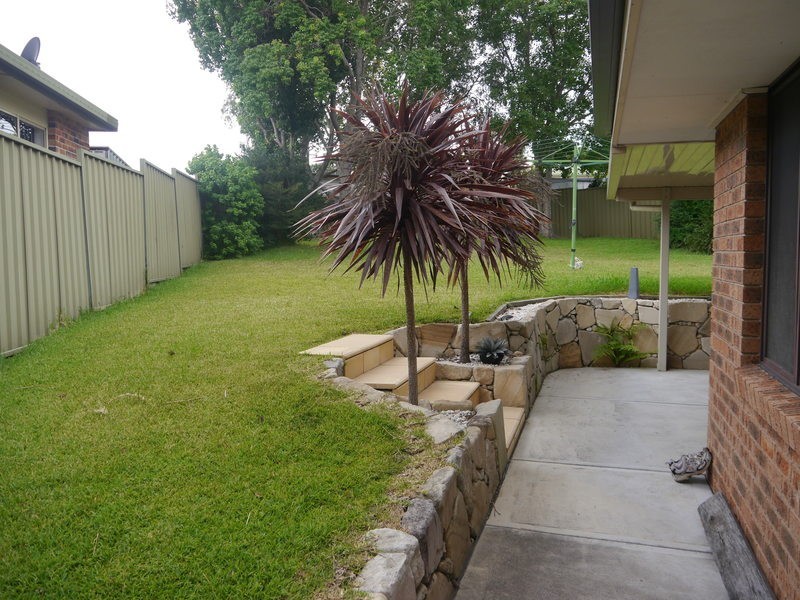 2  Louise Place, Elermore Vale NSW 2287