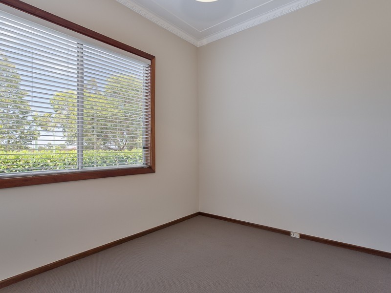 85 Lambton Rd, Waratah NSW 2298