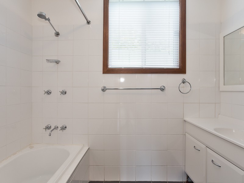 85 Lambton Rd, Waratah NSW 2298