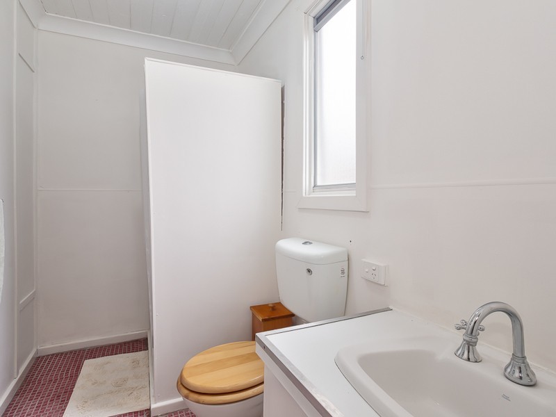 22 Hereford Street, Stockton NSW 2295