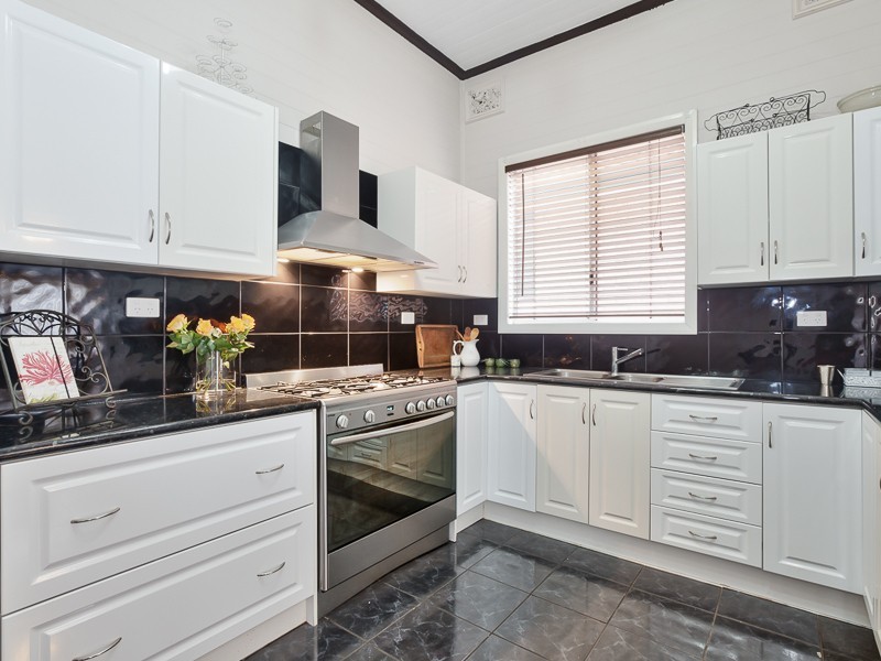 3 Smart Street, Waratah NSW 2298