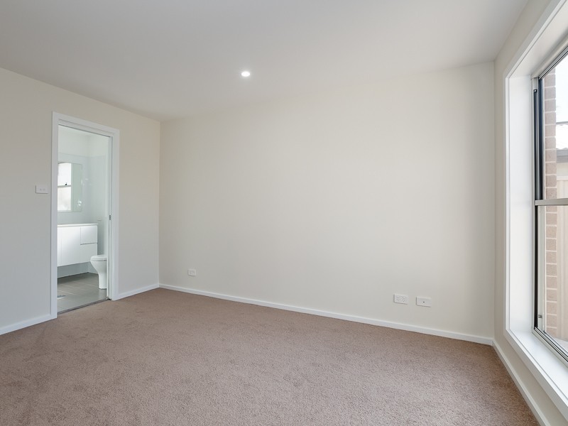 2/13 Margaret Street, Warners Bay NSW 2282
