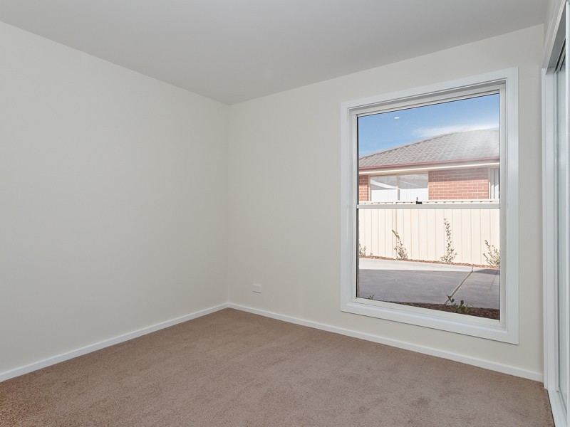 2/13 Margaret Street, Warners Bay NSW 2282