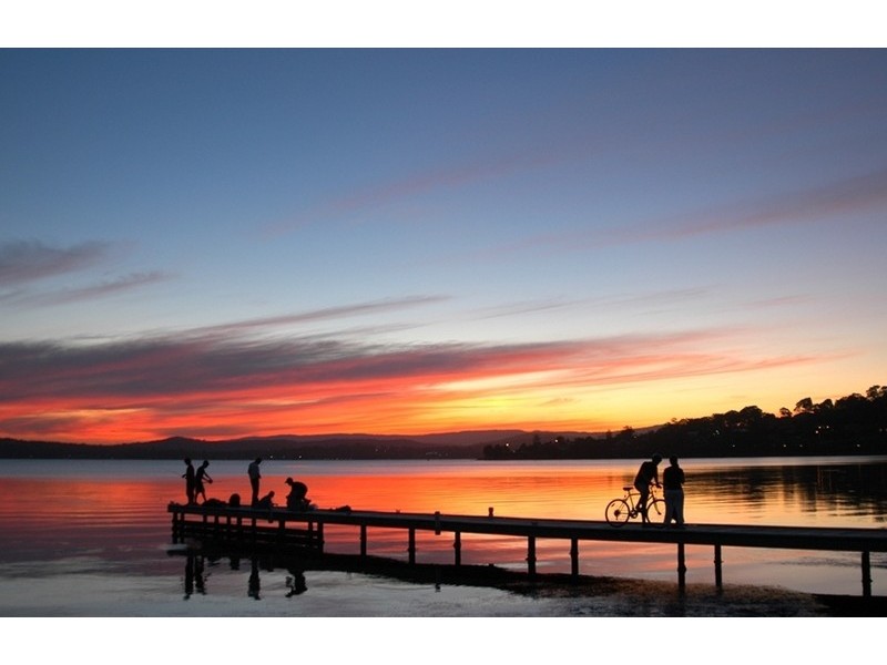 2/13 Margaret Street, Warners Bay NSW 2282