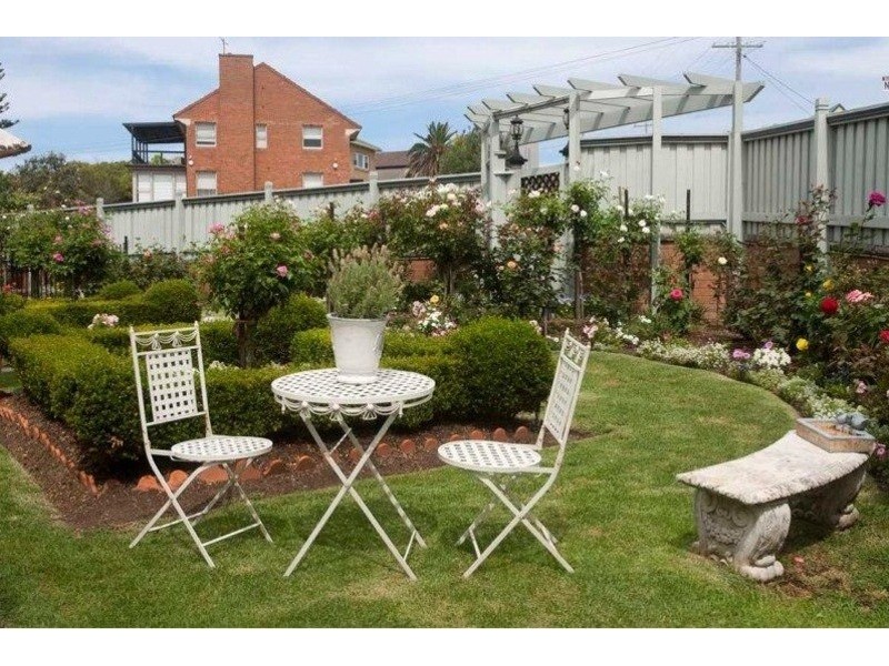 24  Fenton Ave, Newcastle NSW 2300