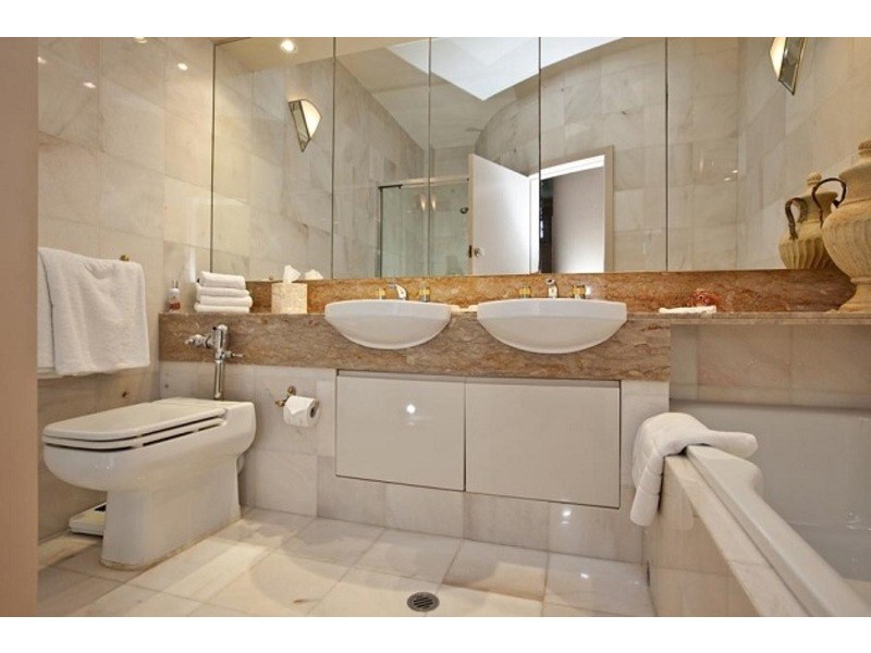 24 Fenton Ave, Bar Beach NSW 2300